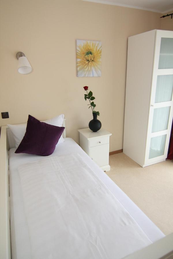 Hotel Heddernheimer Hof Frankfurt am Main Zimmer foto